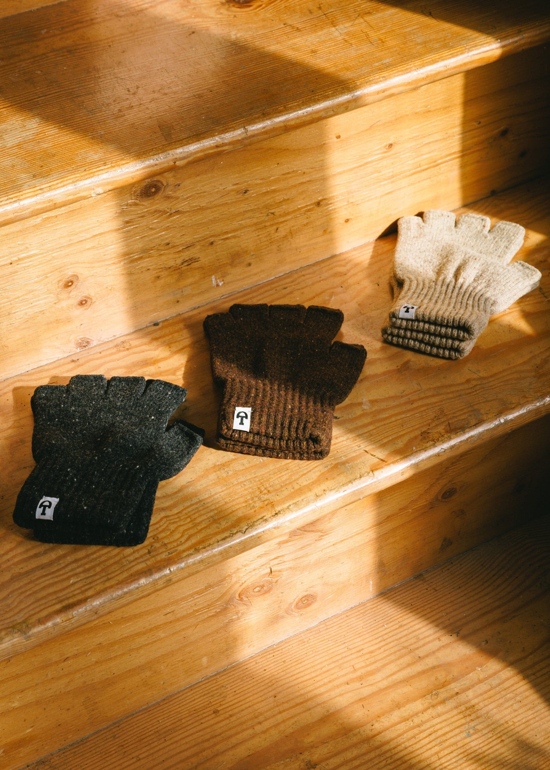 American Trench Merino Donegal Fingerless Gloves - Image 2