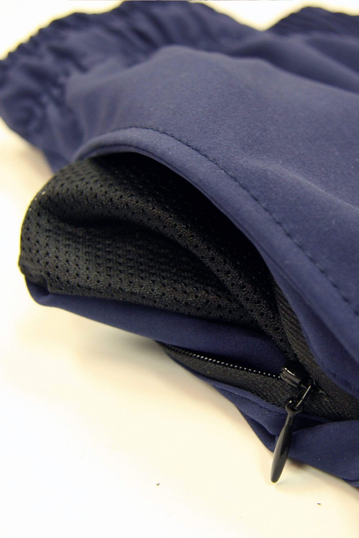 WOMEN'S STOCK JOURNEY SHORTS - Image 4